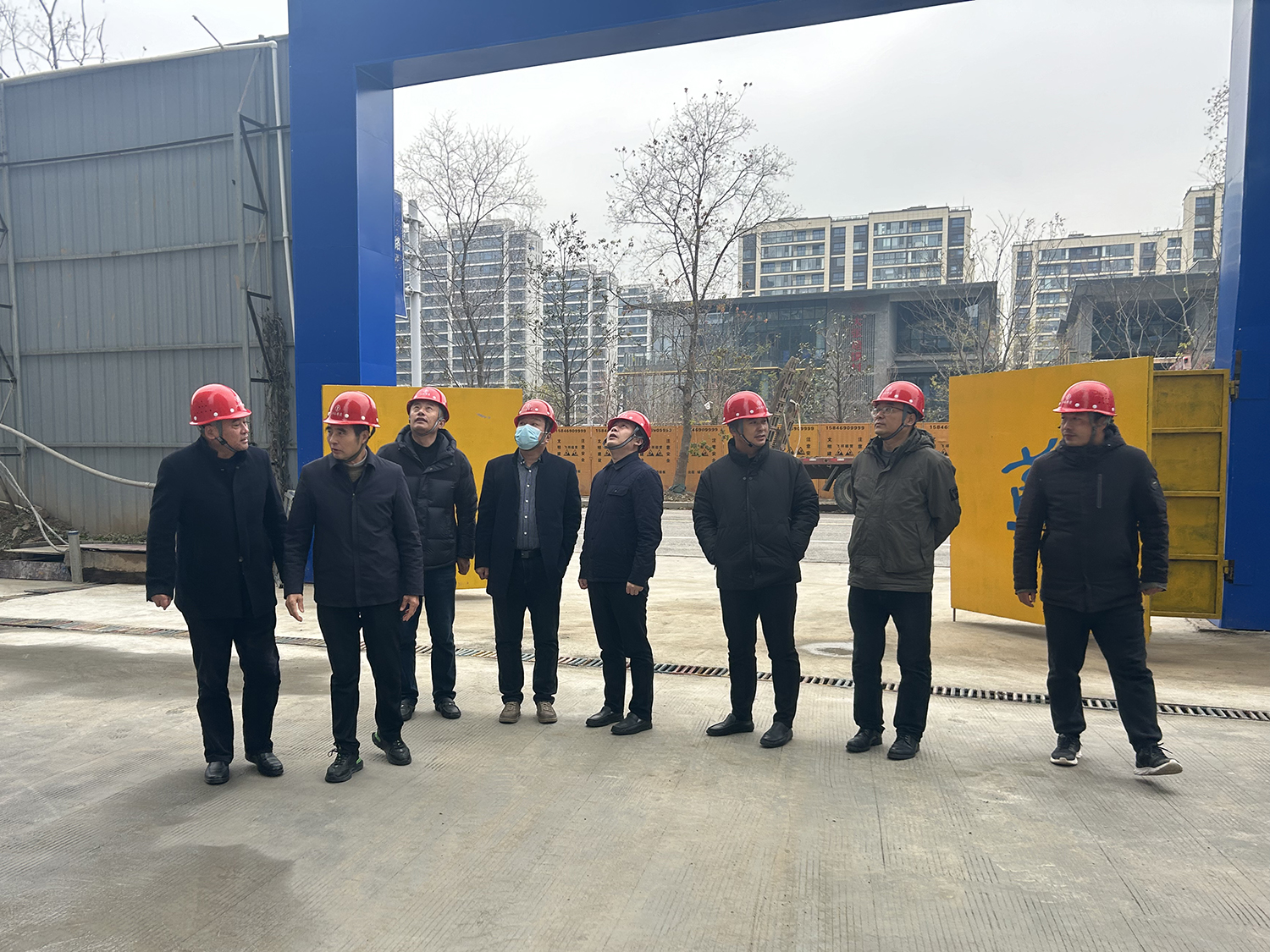 1702975180782316.jpg 2.jpg